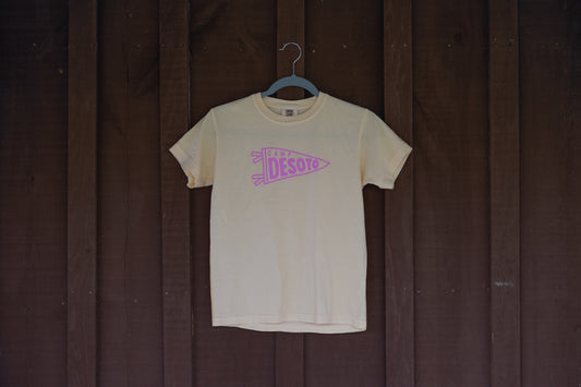 Youth Pennant Tee – Butter